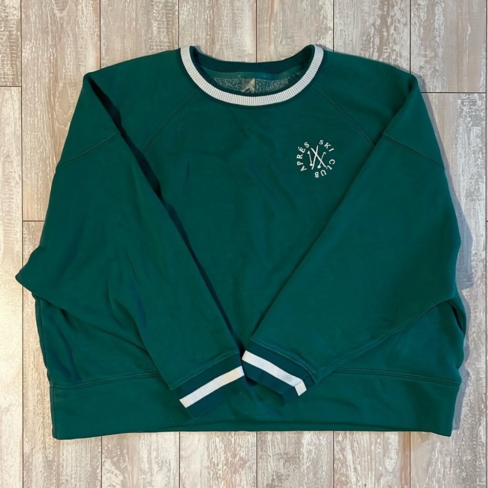 Lou & Grey Apres Ski Club Striped Trim Fluffy Fleece Sweatshirt